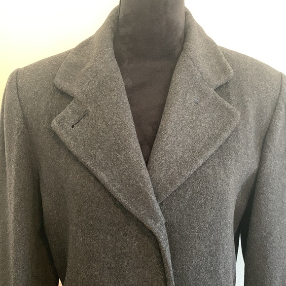 Countess Sarah Coat - Picture 7 of 14